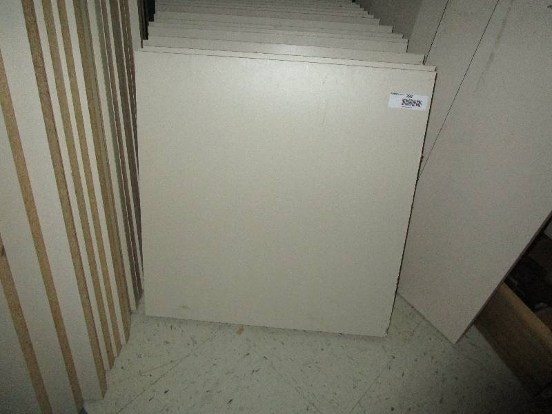 lot 292 image: Large Lot of Wood