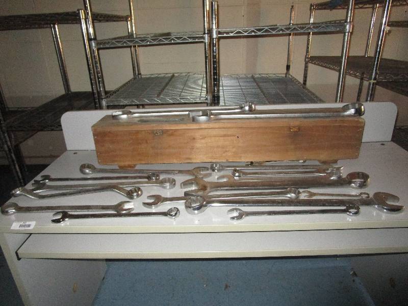 lot 302 image: Superwrench Set