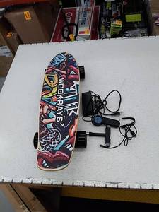 lot 40741 image: WookRays 1 hub electric skateboard with remote control