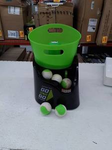 lot 40744 image: Godoggo Automatic Ball Thrower Launcher Auto Fetch Machine Medium Large Dogs