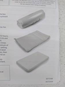 lot 40975 image: Graco crib and toddler mattress in a box