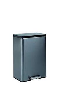 lot 38031 image: Rubbermaid 6024266 12 gal Gray Step-on Trash Can