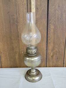 lot 1303 image: P&A oil lamp