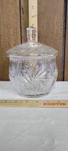 lot 1307 image: Vintage Star of David crystal lidded bowl