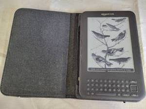 lot 1284 image: Amazon kindle fire wcase