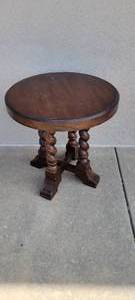 lot 1348 image: Wooden round table 26 H X 26dia- some scratches, see pics