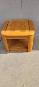 lot 1356 image: Endtable