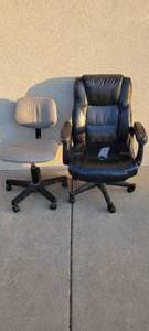 lot 1373 image: Office chairs- some wear