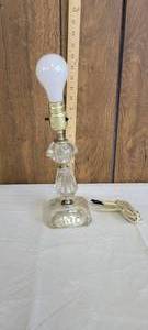 lot 1399 image: Vintage small table lamp-cord needs repaired
