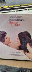 lot 1437 image: Vinyl records-see titles in pics