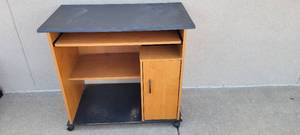 lot 1478 image: Rolling desk 36L X 19 12 W X 32 H