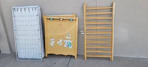 lot 1482 image: Vintage rolling baby crib wmattress