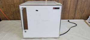 lot 1494 image: Juliette mini fridge w2 shelves and a mini freezer section