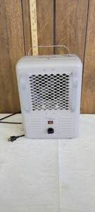 lot 1495 image: Titan heater by Patton