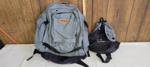 lot 1499 image: Campmor backpack and shoulder backpack