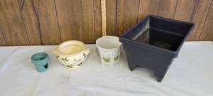lot 1521 image: Planters