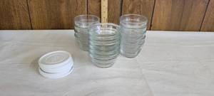 lot 1558 image: Anchor Hocking and Pampered Chef prep bowls