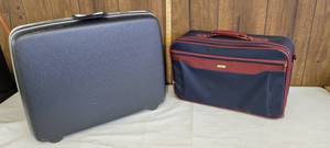 lot 1579 image: Two Samsonite suitcases