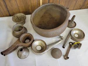 lot 1576 image: Cream separator parts