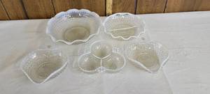 lot 1336 image: Vintage Anchor Hocking hobnail dishes