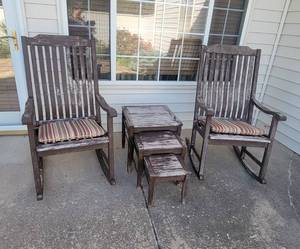 lot 122 image: Outdoor Distressed Wood Patio Set - 2 Rockers with Cushions and 3 Nesting Tables - Seat Backs 30 and Seat Width 20.5