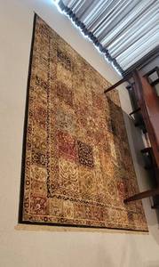 lot 130 image: Kathy Ireland Home Area Rug - Shaw - 7ft 9in x 11ft 11in