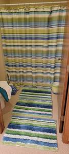 lot 207 image: Bathroom Accessories