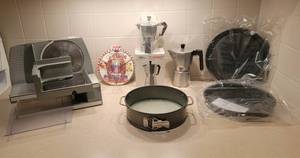 lot 258 image: 3 Pampered Chef, 2 Moka Express Frossy, Graef Slicer and Chicken Can Rack