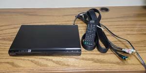 lot 267 image: Sony CDDVD Player - Model DVP-SR200P