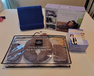 lot 300 image: Travel Heated Blanket, Neck & Hand Wrap, Pillow Pad and 4pc Therapeutic Hot & Cold Spa Set