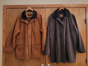 lot 329 image: Amaretta by B.S.M Coat and Cianni Microfiber Coat - 40R