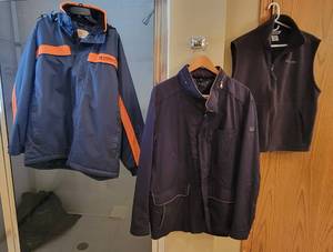 lot 331 image: (2) Mens Med Coats and 1 Columbia Vest