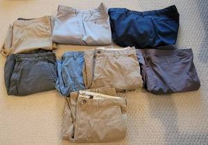 lot 340 image: Mens Shorts Size 40 and 42 and 1 Pair of Eddie Baur Pants 40 x 32