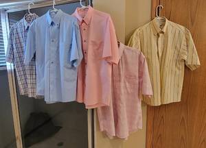 lot 342 image: Mens ENRO Short Sleeved Shirts - Medium