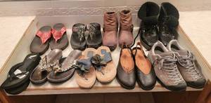 lot 343 image: Ladies Shoes - 6.5 - 7.5 - Most are size 7