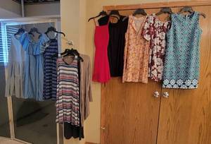 lot 903 image: Womens Dresses  Size Small and Medium