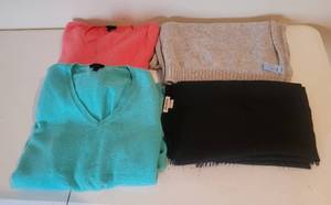 lot 912 image: Womens Talbots Cashmere XL Sweaters and (2) Cashmere Scarves