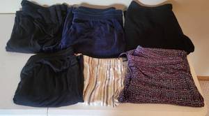 lot 924 image: Womens Size XL Lounge Pants
