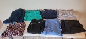 lot 927 image: Womens Size Large Lounge Pants