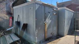 lot 2451 image: 8ft Commerical U.S. Walk-In Freezer