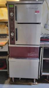 lot 2457 image: Commerical Natural Gas Southbend 10 Pan Double Steamer