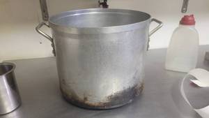 lot 8746 image: 14in Cokking Pot