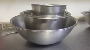 lot 8748 image: (6) Stainless Steel Mixing Bowls