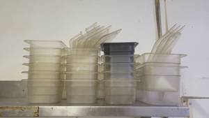 lot 8750 image: (18) Cold Storage Food Containers W Lids