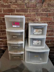 lot 8755 image: Lot of (7) Plastic Organizers