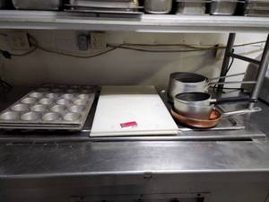 lot 8793 image: Lot of Kitchen Misc ( 4 Pots  1 Skillet ), 3 Baking Sheets, 2 Cutting Boards