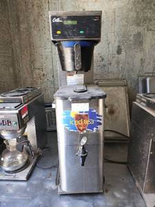 lot 8809 image: Curtis Ice Tea Brewer Model TCTS1000