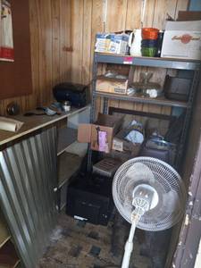 lot 8815 image: contents of room