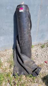 lot 6982 image: Roll of Rubber Flooring