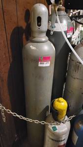 lot 6993 image: Gray Co2 Tank